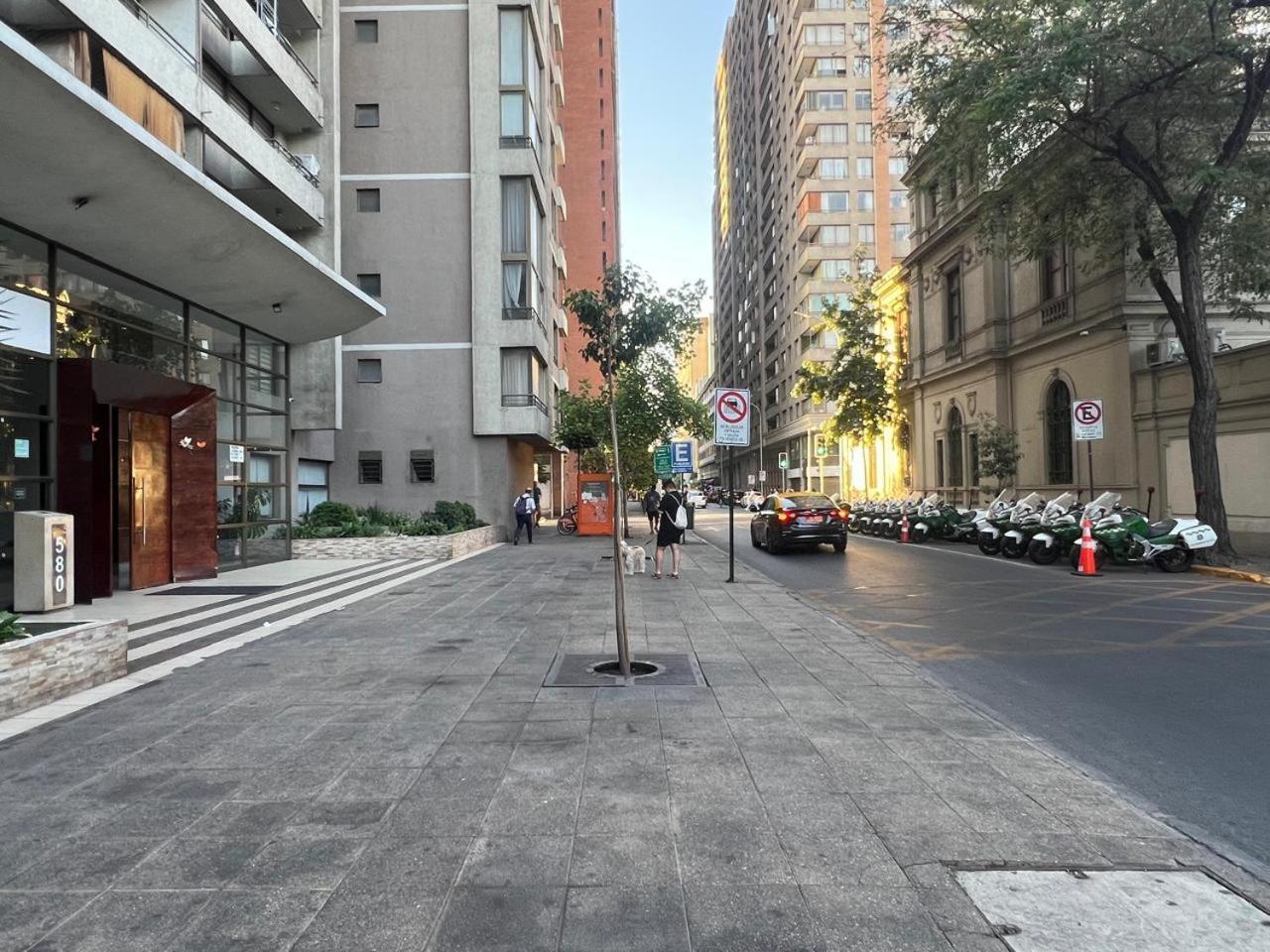 Dos Departamentos En Plazas De Armas Santiago